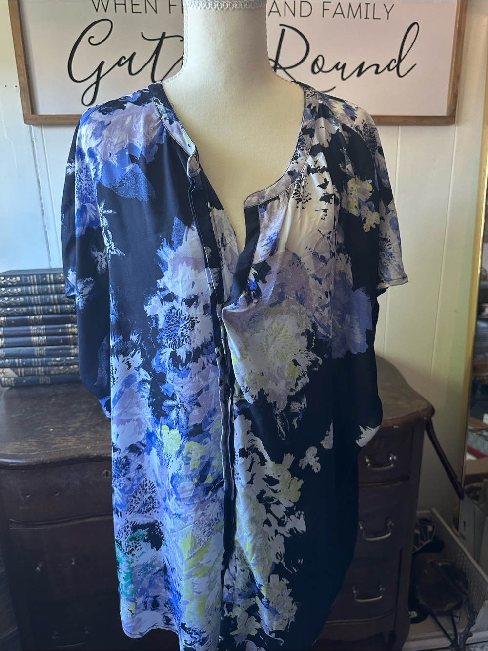 Ava & Viv Blue, Lavender & White Abstract Print Top size 3x plus